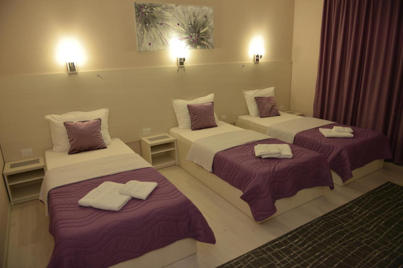 Apartmani Tomic Kladovo Buitenkant foto