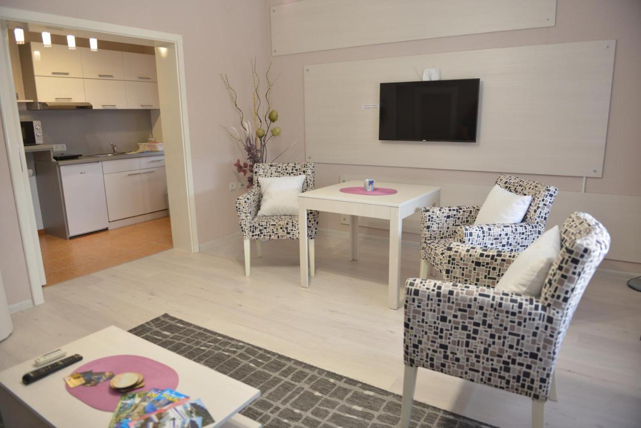 Apartmani Tomic Kladovo Buitenkant foto