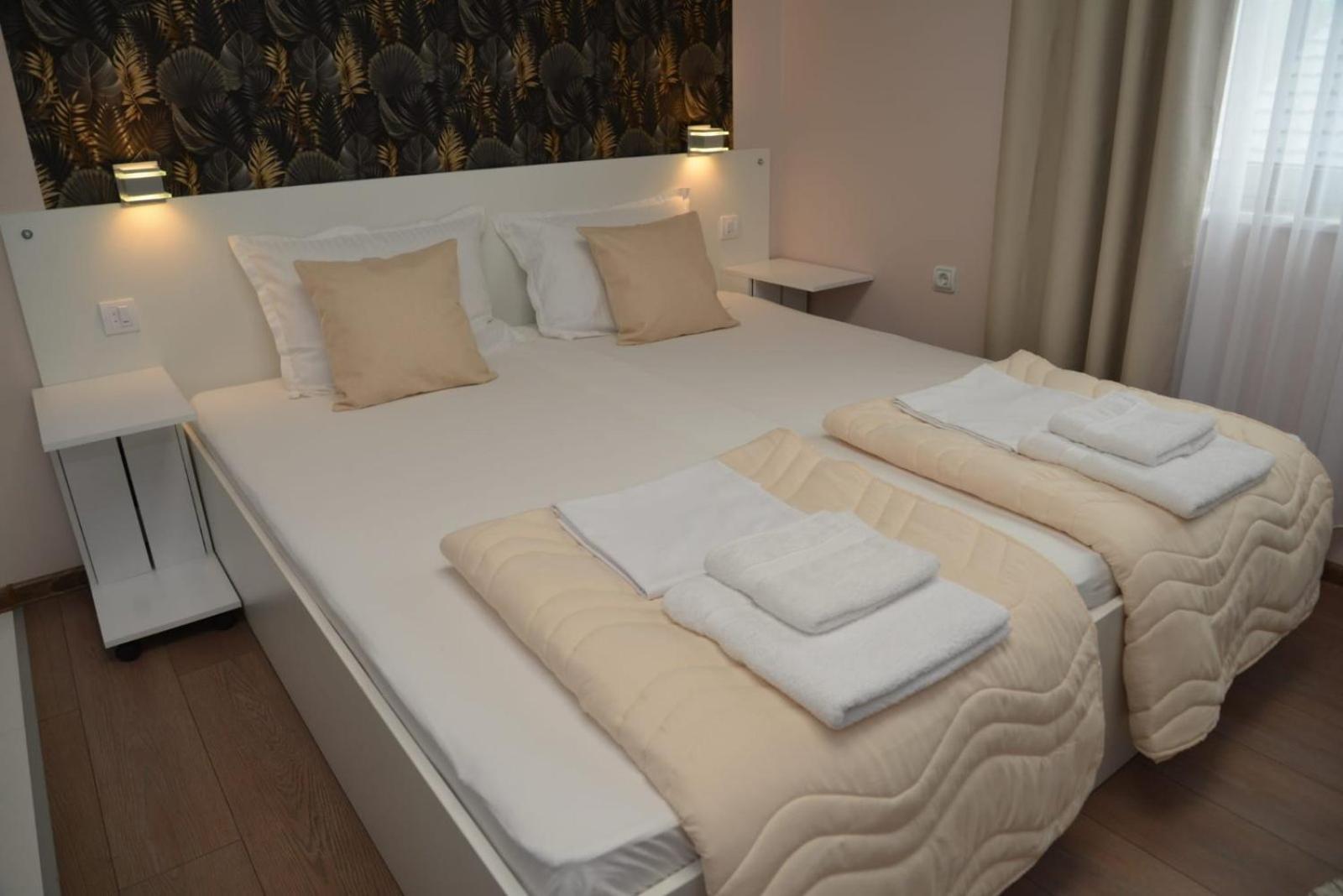 Apartmani Tomic Kladovo Buitenkant foto